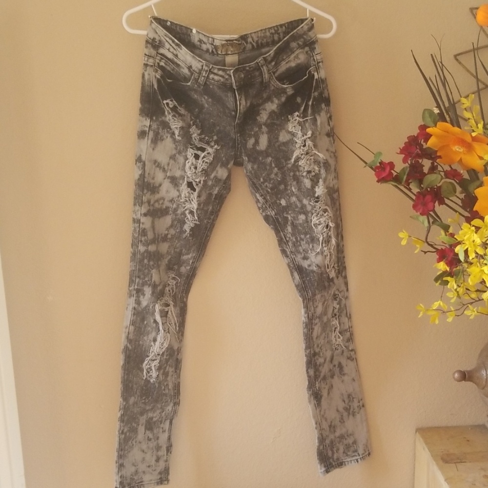 Ripped jeans